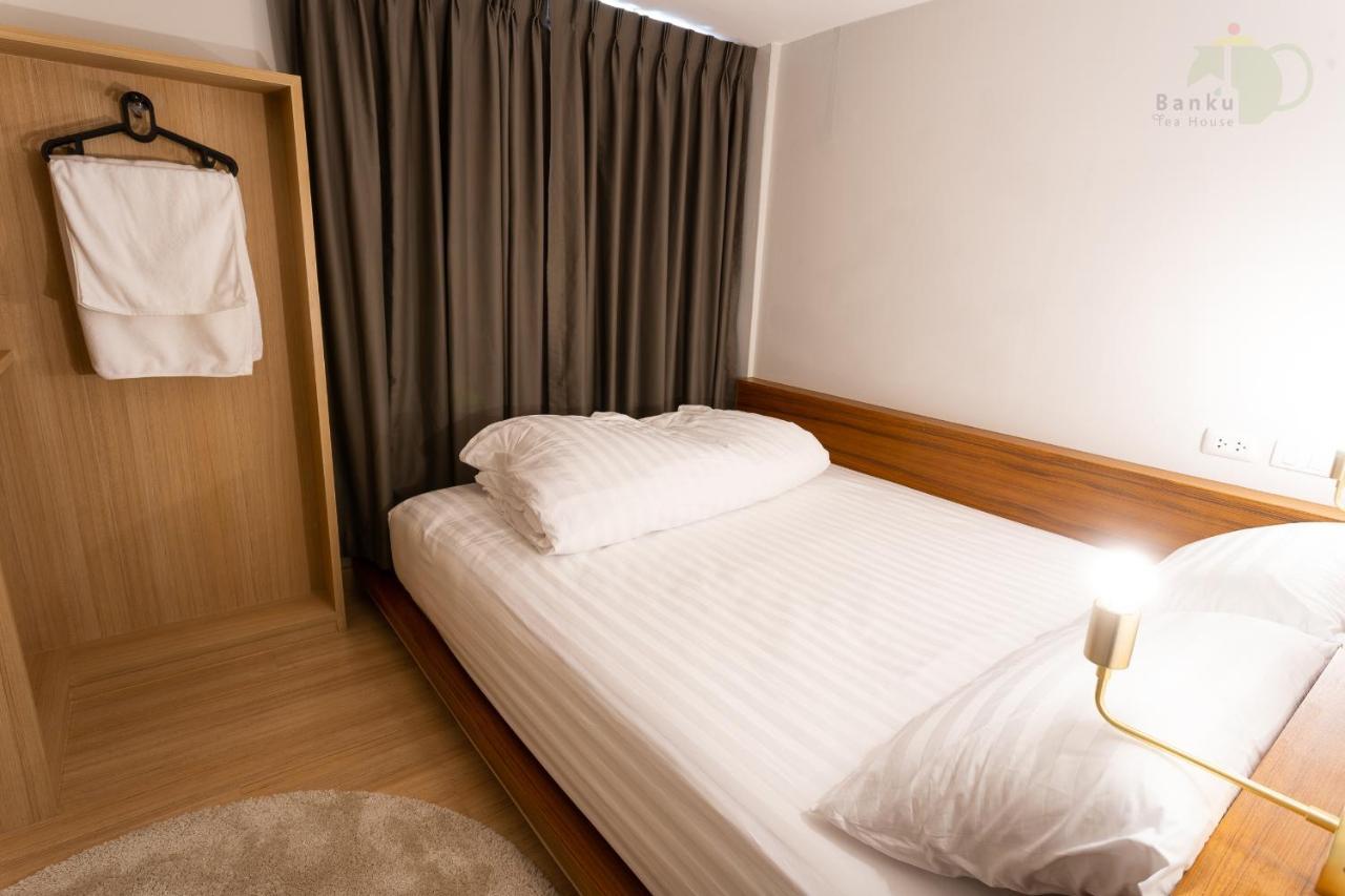 Banku Tea House Samyan (Adults Only) Hostel Bangkok Exterior photo