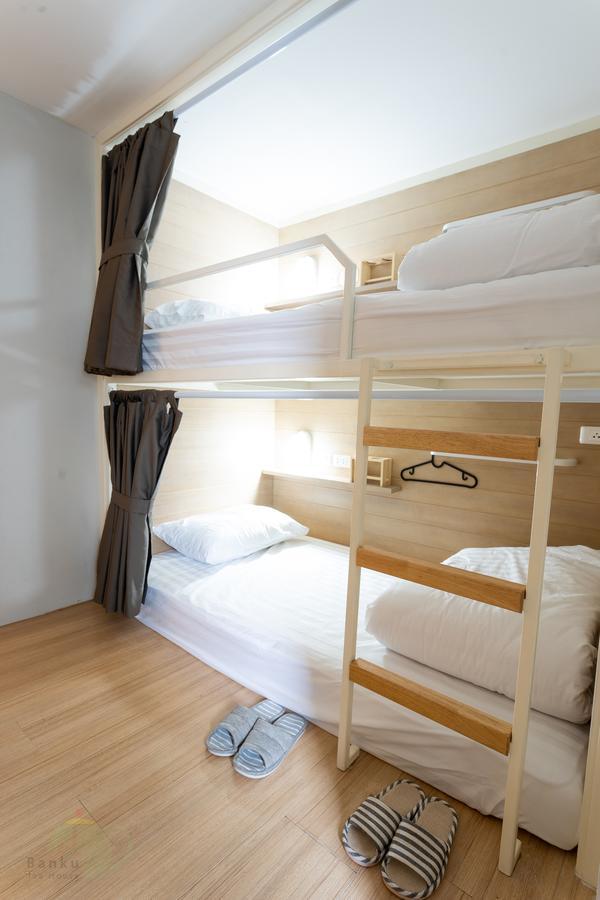 Banku Tea House Samyan (Adults Only) Hostel Bangkok Exterior photo