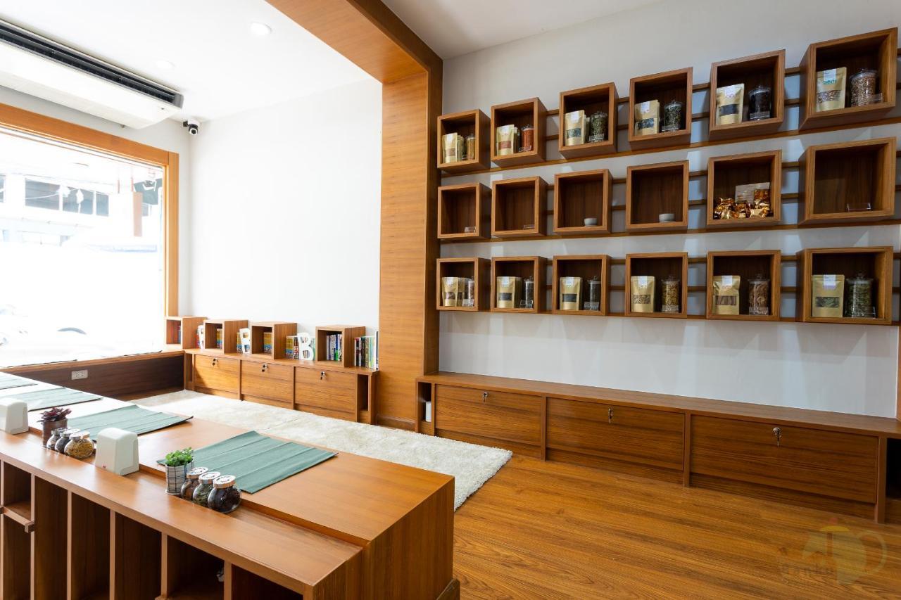 Banku Tea House Samyan (Adults Only) Hostel Bangkok Exterior photo